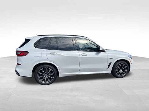 Used 2022 BMW X5 xDrive45e w/ M Sport Package image 3