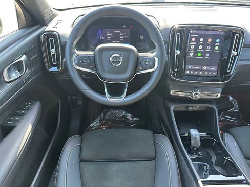 Certified 2023 Volvo XC40 Recharge Ultimate AWD/4WD image 18