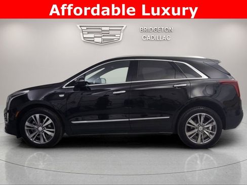 Used 2025 Cadillac XT5 Premium Luxury AWD/4WD image 4