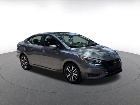 Used 2025 Nissan Versa SV FWD image 3