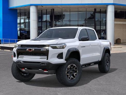 New 2026 Chevrolet Colorado ZR2 w/ Technology Package AWD/4WD image 6