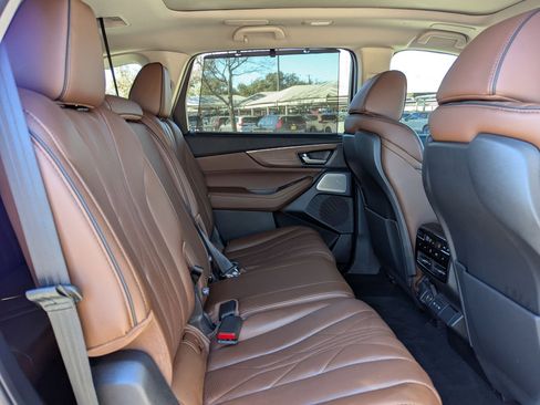 Certified 2025 Acura MDX SH-AWD w/ Advance Package image 25