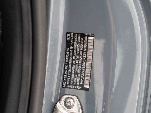 Used 2024 Porsche 911 Carrera w/ Premium Package image 32