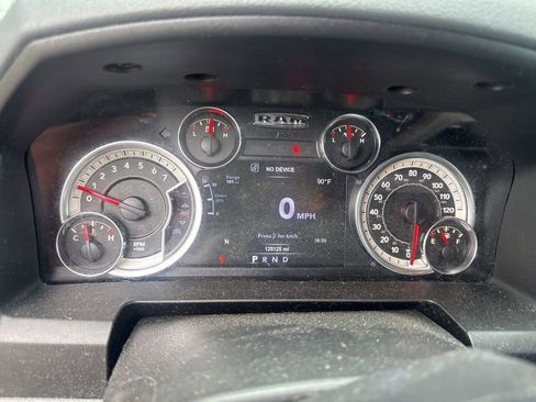 Used 2017 RAM 1500 Big Horn RWD image 6
