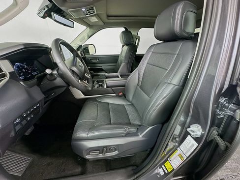 Used 2024 Toyota Tundra Limited AWD/4WD image 20