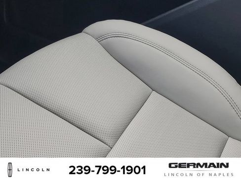 New 2025 Lincoln Aviator AWD w/ Equipment Group 101A image 28