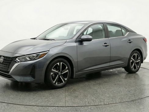 Used 2025 Nissan Sentra SV FWD image 3