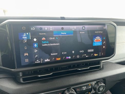 New 2026 Jeep Gladiator Sport AWD/4WD image 16