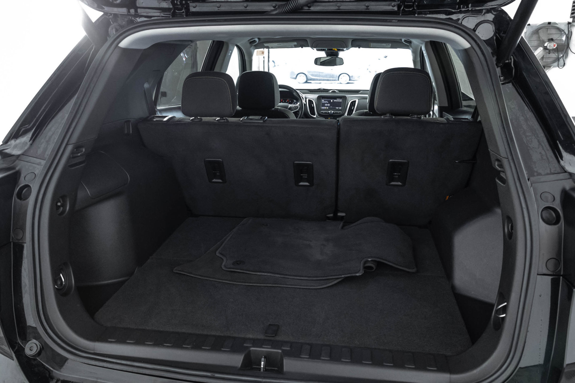 Used 2024 Chevrolet Equinox LT AWD/4WD image 37