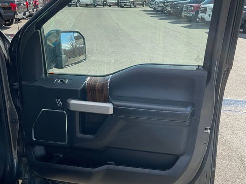 Used 2019 Ford F150 Lariat w/ FX4 Off-Road Package image 38