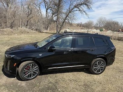 Used 2023 Cadillac XT6 Sport w/ Platinum Package