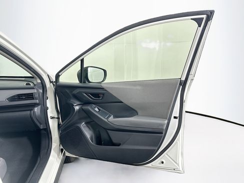 Used 2024 Subaru Crosstrek 2.0i Premium image 31