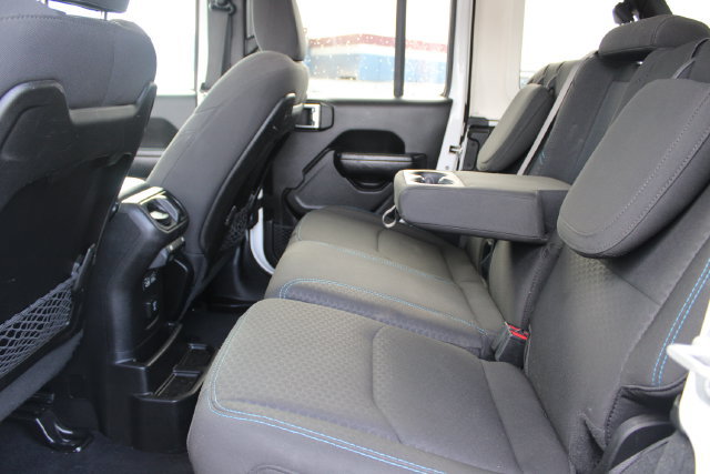 Used 2024 Jeep Wrangler Unlimited Rubicon 4xe AWD/4WD image 39