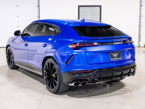 Used 2022 Lamborghini Urus image 7