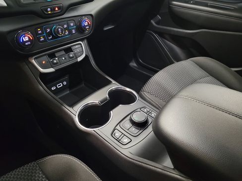 Used 2023 GMC Terrain SLE w/ Driver Convenience Package AWD/4WD image 26