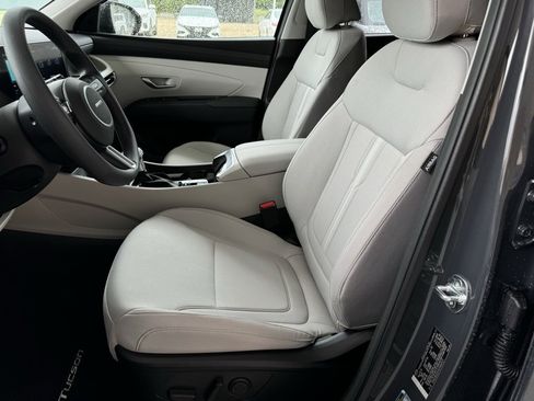 Used 2025 Hyundai Tucson SEL image 9