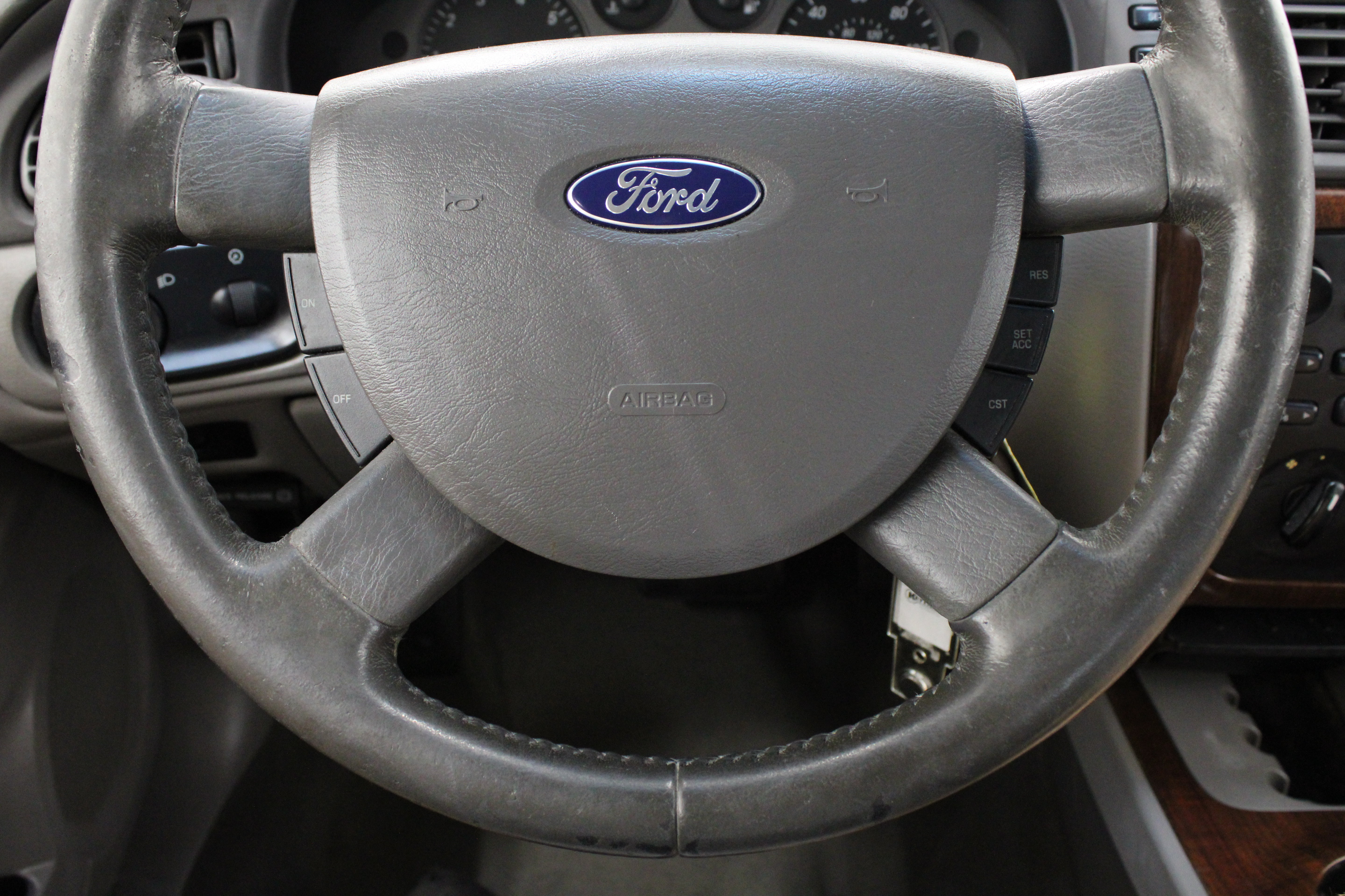 Used 2006 Ford Taurus SEL FWD image 20