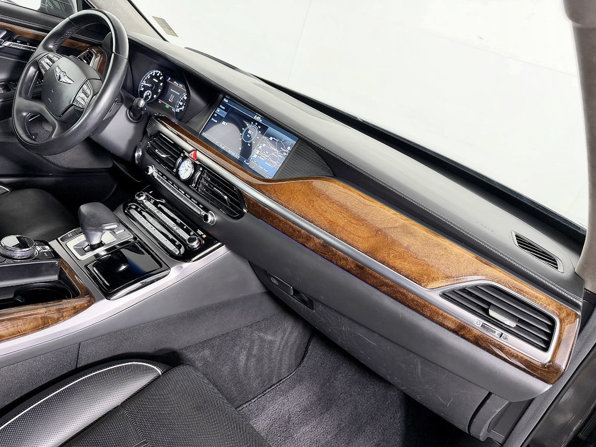 Used 2019 Genesis G90 3.3T Premium AWD/4WD image 54