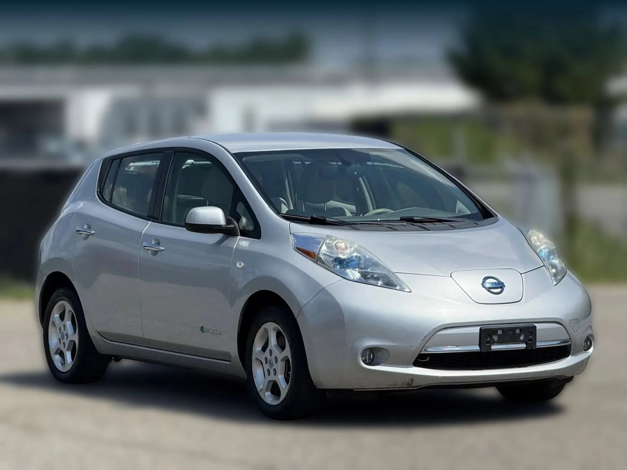 Used 2012 Nissan Leaf SL w/ Recycling/Organizational Pkg FWD image 1