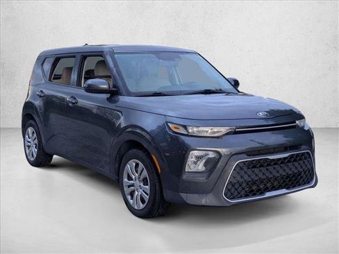Used 2020 Kia Soul LX FWD image 3
