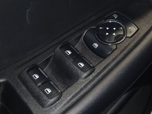 Used 2023 Ford Edge SEL image 27