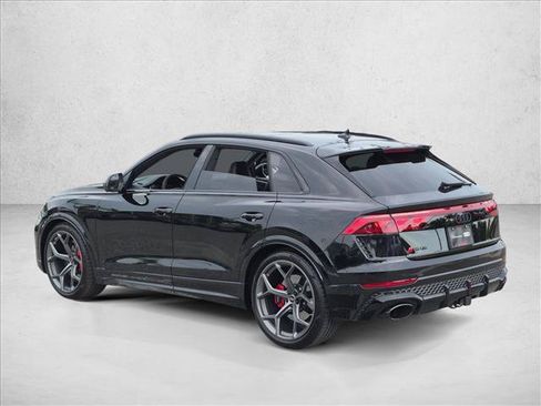 Certified 2025 Audi RS Q8 performance AWD/4WD image 8
