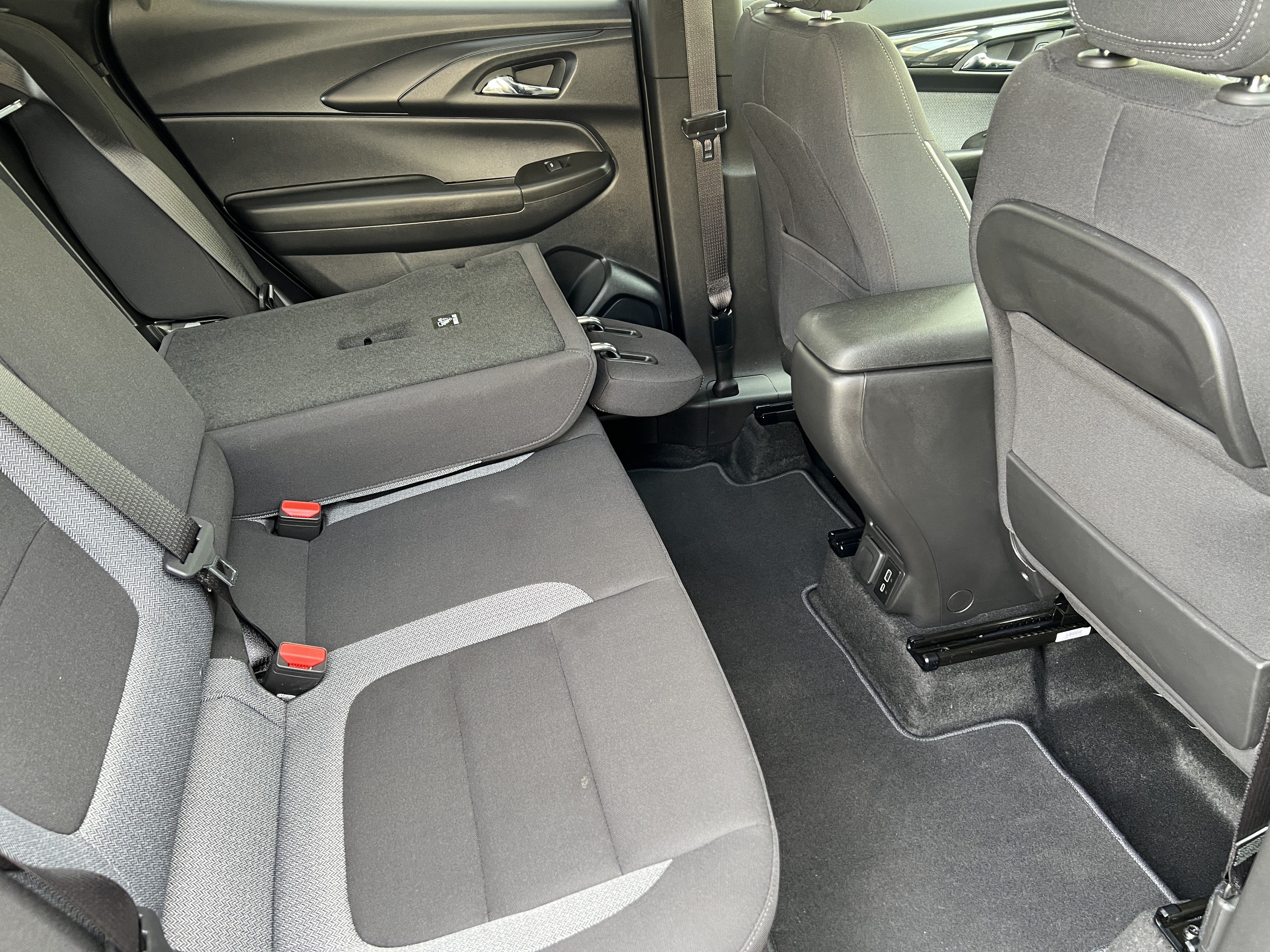 Used 2026 Chevrolet TrailBlazer LT w/ Convenience Package FWD image 20