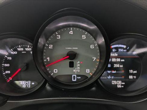 Used 2019 Porsche Macan S image 27