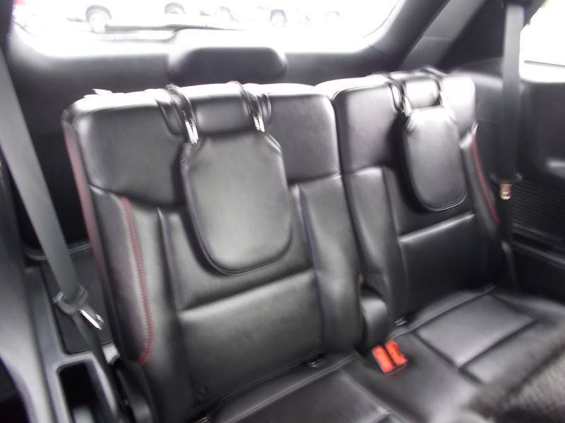 Used 2022 Ford Explorer ST-Line RWD image 24