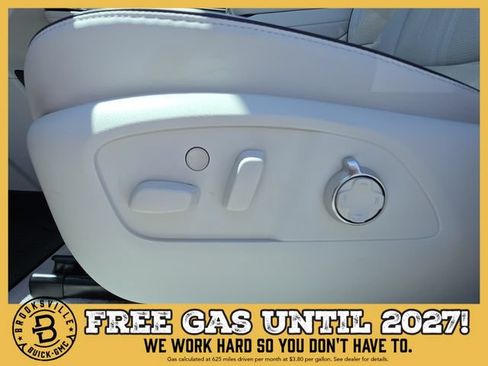 New 2027 Buick Enclave Avenir w/ LPO, Floor Liner Package FWD image 19