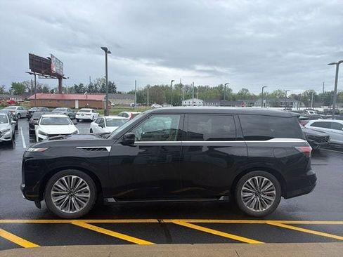 Used 2025 INFINITI QX80 Luxe image 3