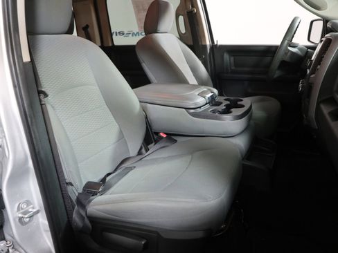 Used 2017 RAM 1500 Express image 19