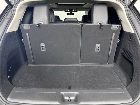 Certified 2025 INFINITI QX60 Luxe w/ Vision Package image 25