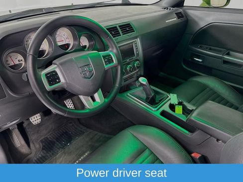 Used 2011 Dodge Challenger R/T image 11