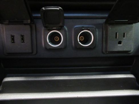 Used 2018 GMC Sierra 1500 SLT w/ SLT Preferred Package image 29