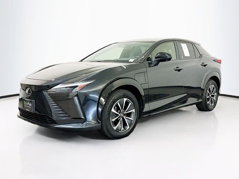 Used 2023 Lexus RZ 450e Premium w/ Technology Package image 3