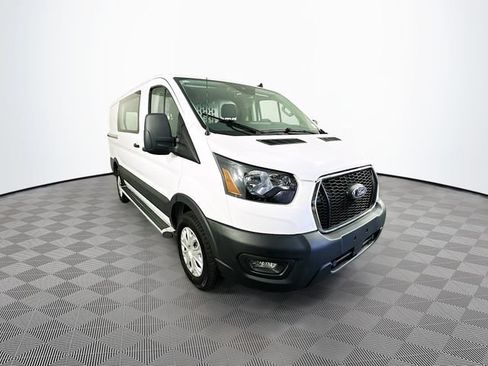 Certified 2025 Ford Transit 250 Low Roof w/ Exterior Upgrade Package RWD image 4