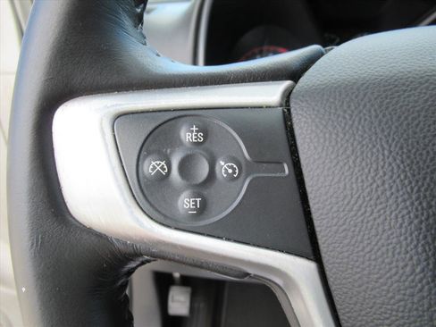 Used 2015 GMC Canyon SLT image 21