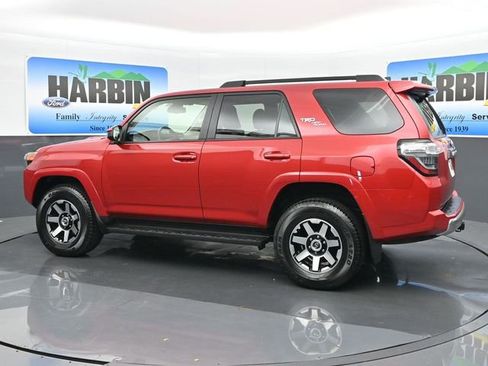 Used 2024 Toyota 4Runner TRD Off-Road image 3