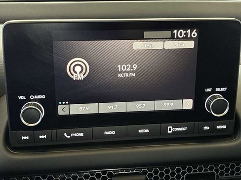 Used 2024 Honda HR-V Sport image 12