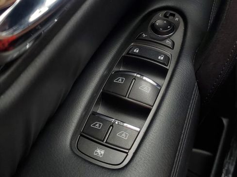 Used 2023 Nissan Armada SL w/ Cargo Package AWD/4WD image 19