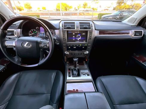 Used 2019 Lexus GX 460 Premium image 16