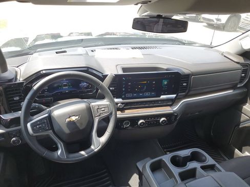 Certified 2023 Chevrolet Silverado 1500 LT AWD/4WD image 28