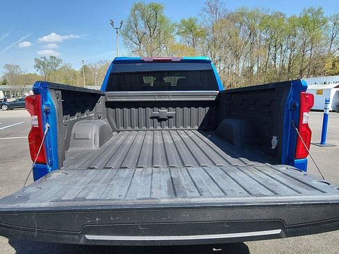 Used 2022 Chevrolet Silverado 1500 RST AWD/4WD image 25