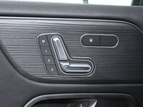 Certified 2026 Mercedes-Benz GLB 250 4MATIC image 25