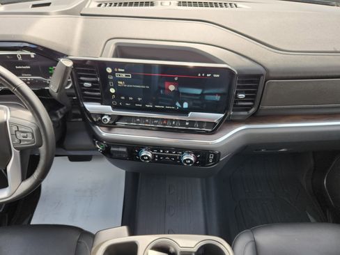 Used 2022 GMC Sierra 1500 SLT w/ Max Trailering Package image 17