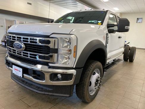 New 2025 Ford F550 4x4 SuperCab Super Duty image 4