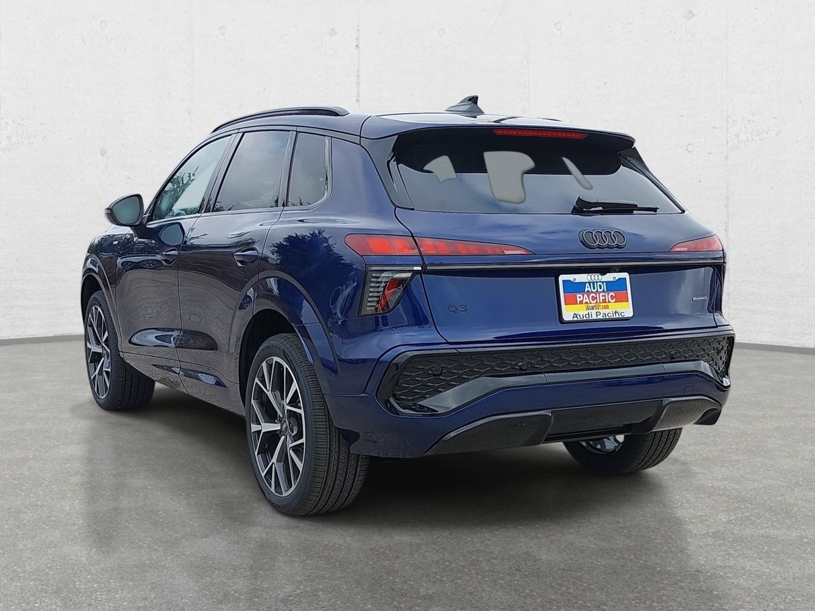New 2026 Audi Q3 quattro 2.0T AWD/4WD image 7