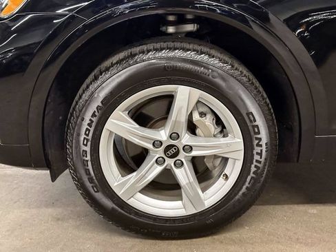 Certified 2024 Audi Q5 Premium w/ Convenience Package AWD/4WD image 8
