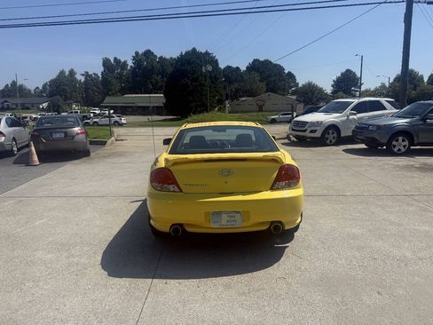 Used 2006 Hyundai Tiburon GS FWD image 6